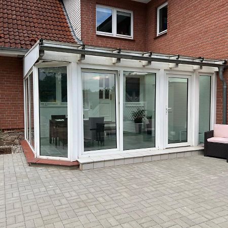 Familienfreundliche Ferienwohnung Mit Wintergarten Badow المظهر الخارجي الصورة