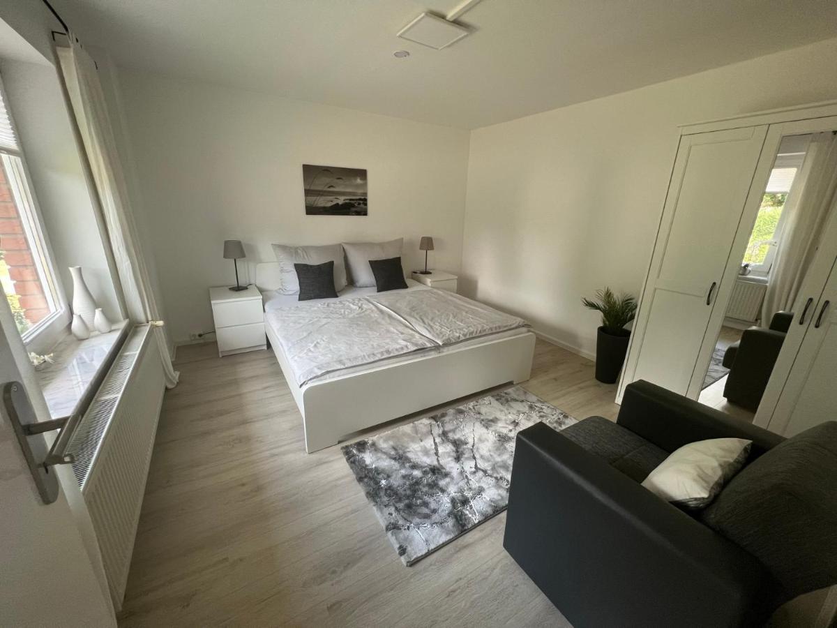 Familienfreundliche Ferienwohnung Mit Wintergarten Badow المظهر الخارجي الصورة